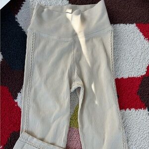nwt Aerie offline beige/cream ribbed leggings size xs